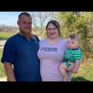 Meet your Posher, Caitlin